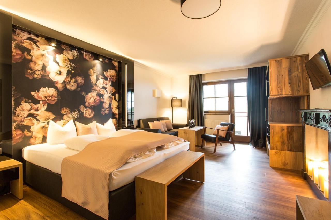 Boutique Hotel Mandarfnerhof Sankt Leonhard im Pitztal Exteriör bild
