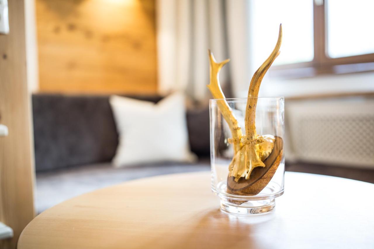 Boutique Hotel Mandarfnerhof Sankt Leonhard im Pitztal Exteriör bild