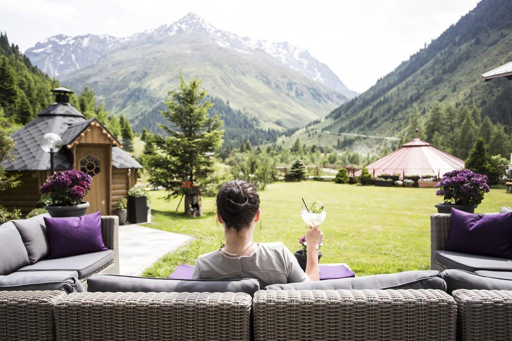 Boutique Hotel Mandarfnerhof Sankt Leonhard im Pitztal Exteriör bild